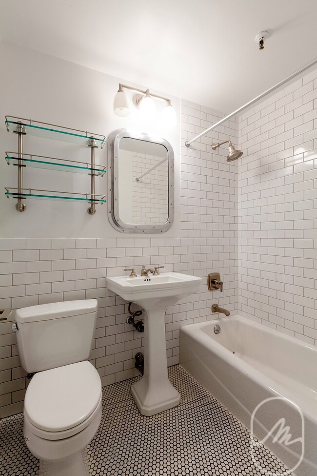 127 4th Ave unit 5D, New York, NY 10003 - photo 6