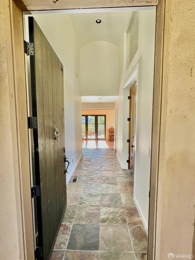 123 Capricorn Ave, Oakland, CA 94611 - photo 4