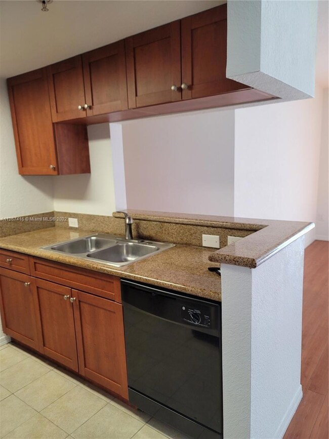 Havana Lofts Condo unit 907, Miami, FL 33128 - photo 5