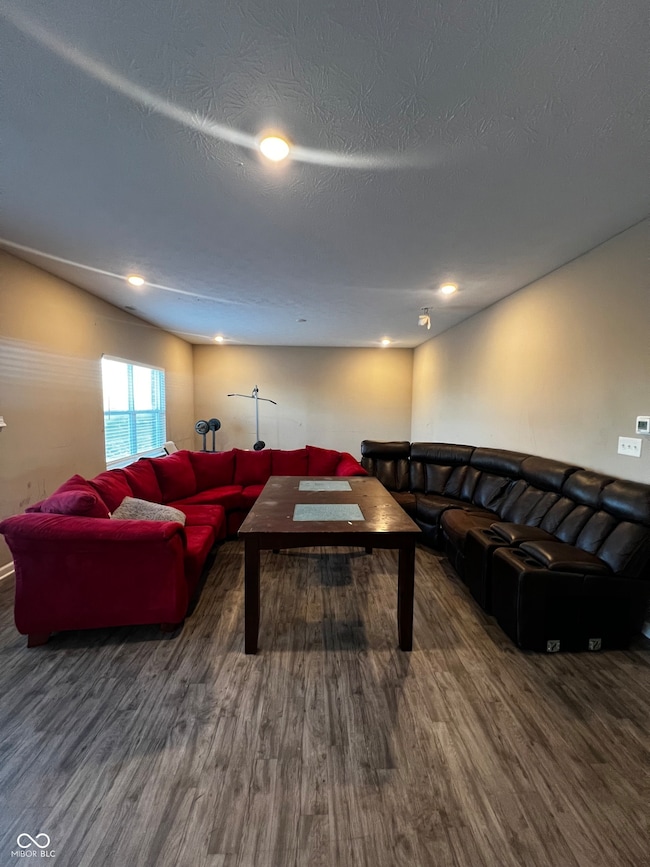 966 Bent Branch Cir, Greenwood, IN 46143 - photo 3