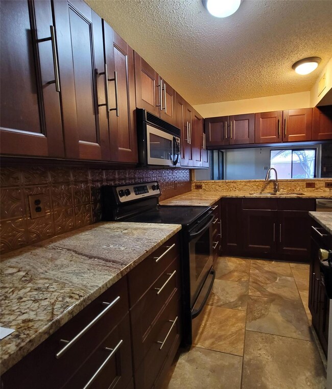 82 Morrow Dr, Bedford, TX 76021 - photo 7