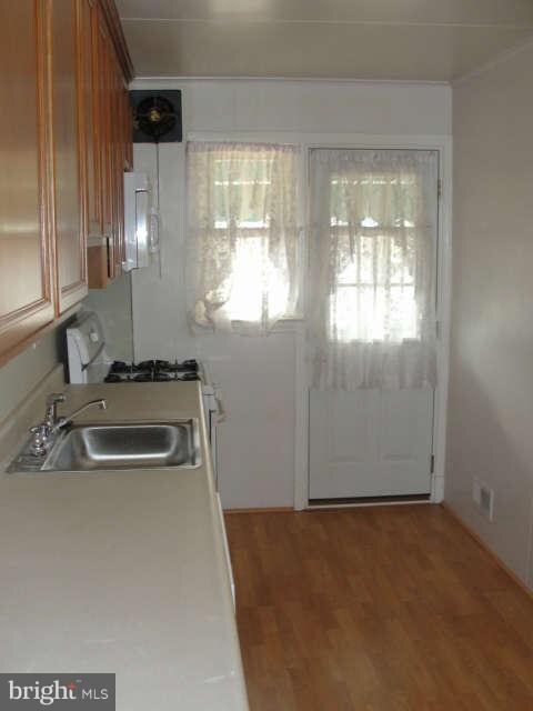 8429 Pleasant Plains Rd, Towson, MD 21286 - photo 6