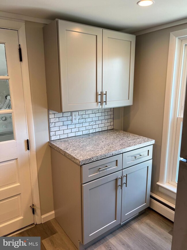 36 Hockersville Rd unit APARTMENT B, Hershey, PA 17033 - photo 3