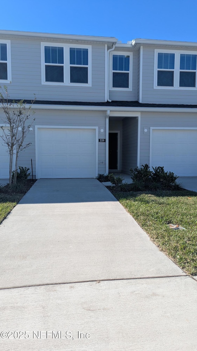 559 Holly Lakes Dr, Orange Park, FL 32073 - photo 2