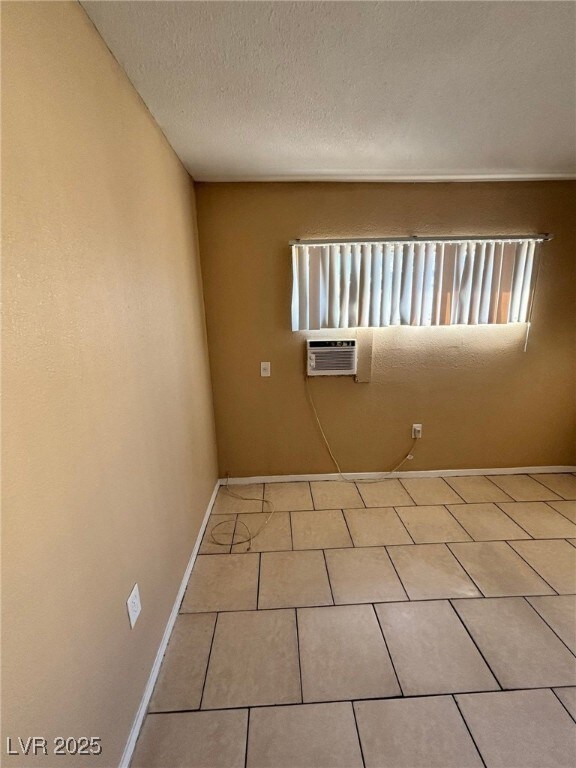 1644 Cadillac Ln, Las Vegas, NV 89106 - photo 5