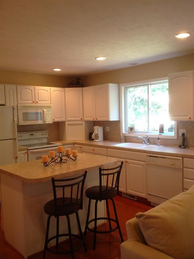 2613 Ridge Top Dr SW, Byron Center, MI 49315 - photo 4