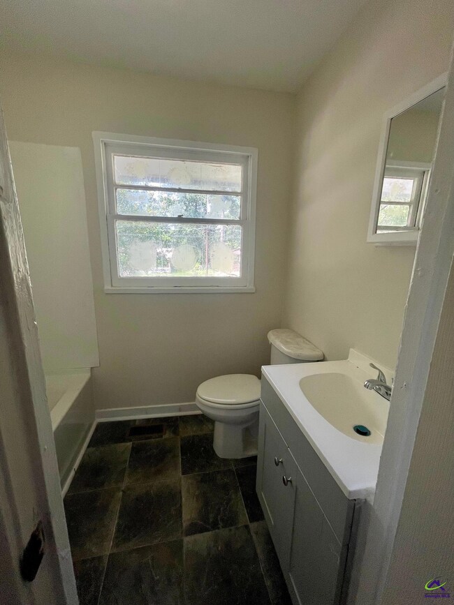 4414 Pharr Ave, Macon, GA 31204 - photo 7