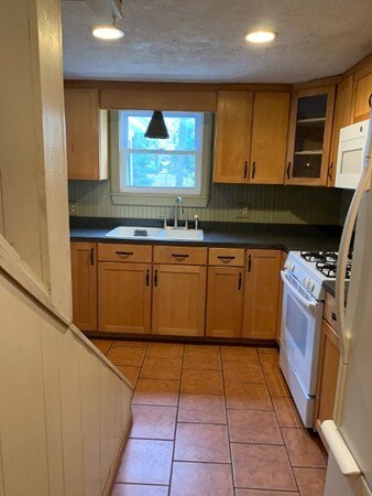 3 Bugbee St, Plainville, MA 02762 - photo 7