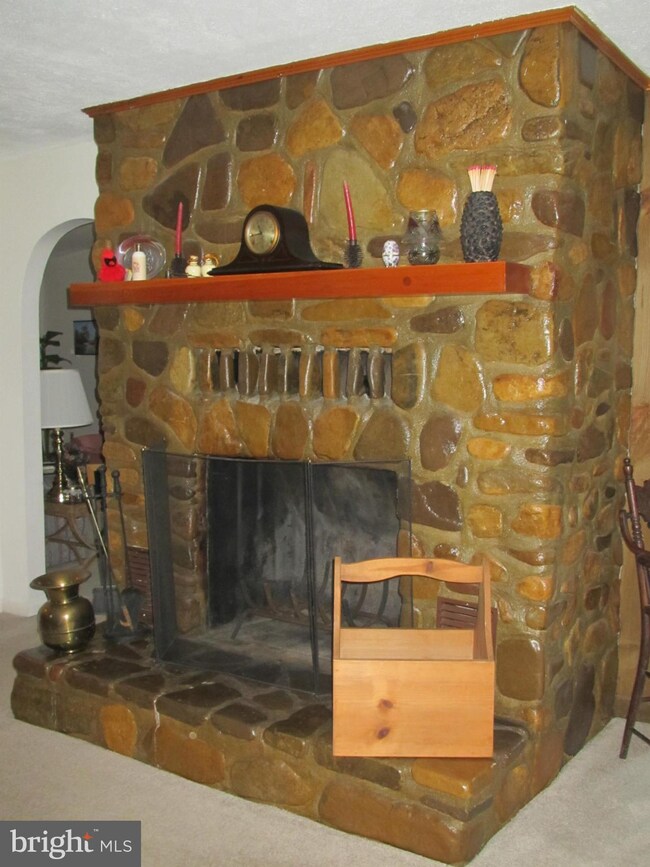 2146 S Lakeshore Dr, Louisa, VA 23093 - photo 7