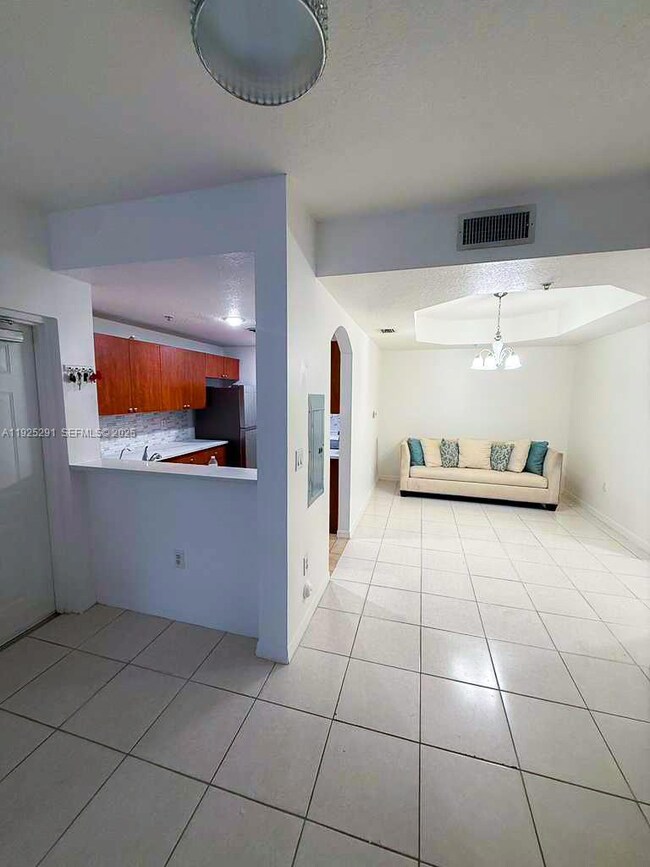 6630 NW 114th Ave unit 1502, Doral, FL 33178 - photo 4