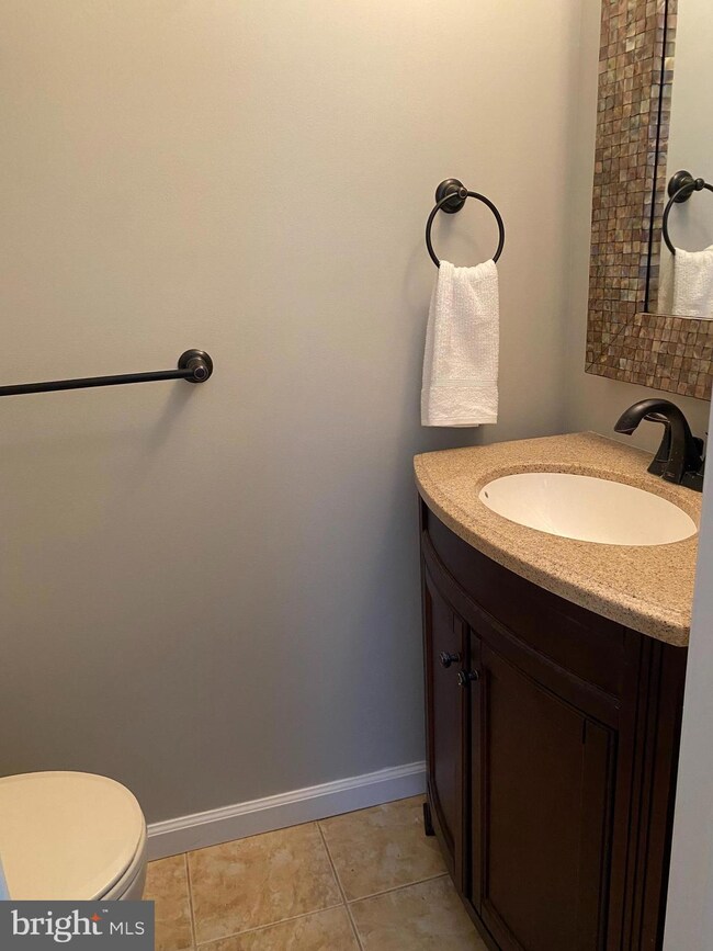 1047 Pendleton Ct, Voorhees, NJ 08043 - photo 5