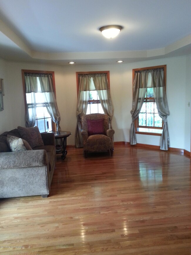 202 Huntington Dr, Scranton, PA 18519 - photo 7