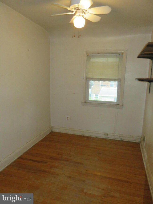 8626 Rock Oak Rd, Parkville, MD 21234 - photo 6