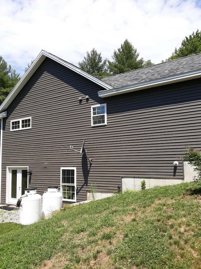39 Joshua Lane side