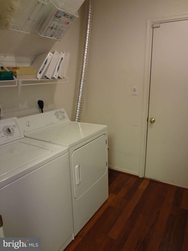 11401 Gate Hill Place unit 80, Reston, VA 20194 - photo 2