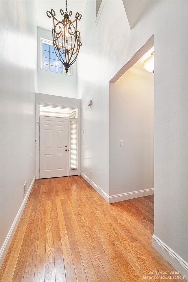 3025 Aspen Ln unit 6, Ann Arbor, MI 48108 - photo 4