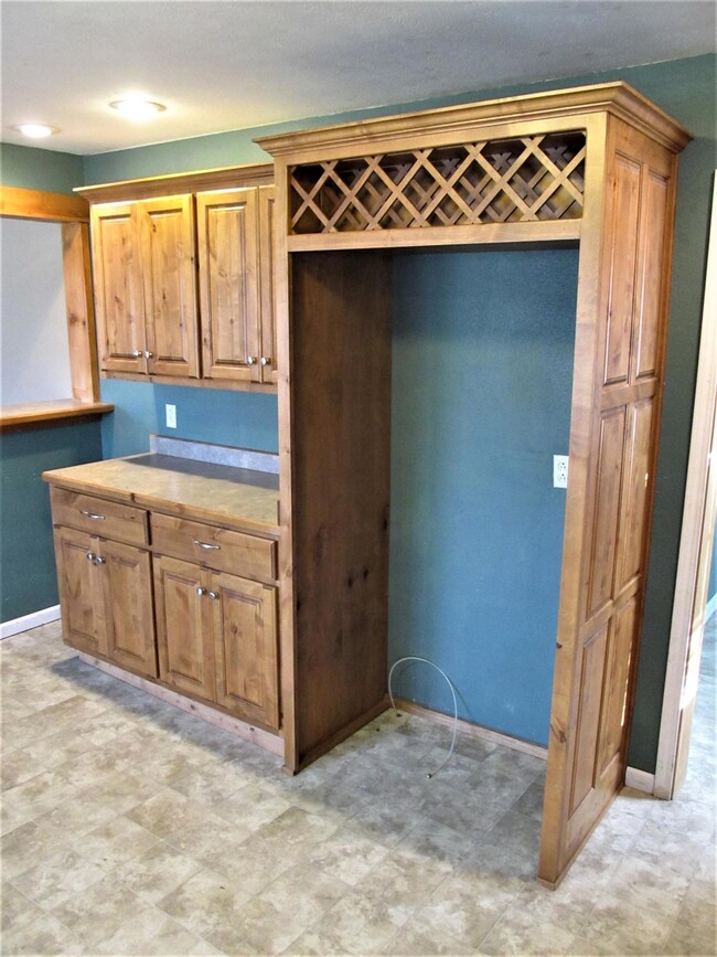 1402 W Mound St, Carthage, MO 64836 - photo 7