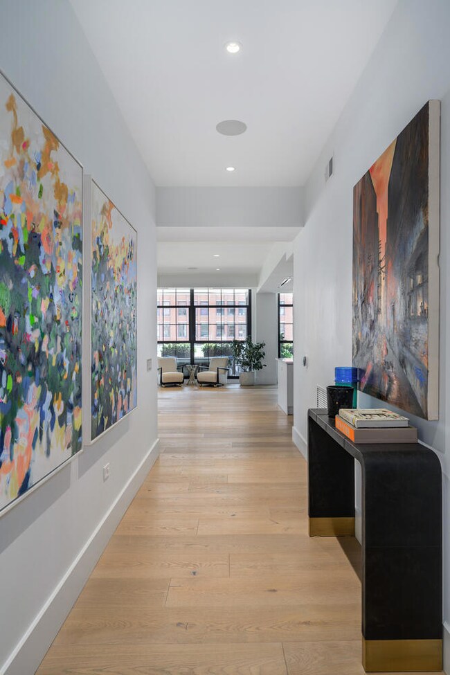 351 W Huron St unit 4, Chicago, IL 60654 - photo 4