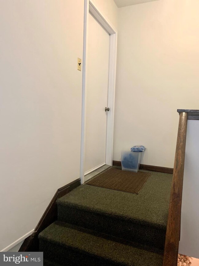 626 Country Ln unit B-2ND FLOOR, Morton, PA 19070 - photo 6