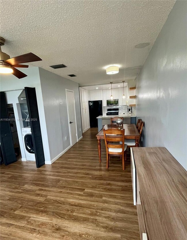 1750 W 56th St unit 211, Hialeah, FL 33012 - photo 4