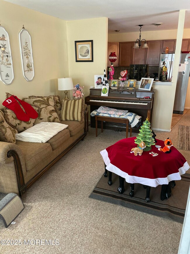 43F Cambridge Cir unit F, Manchester, NJ 08759 - photo 2