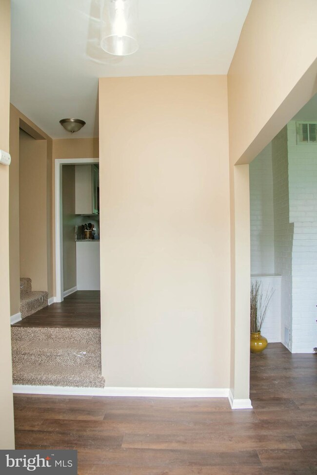 937 Paul Cir, Mechanicsburg, PA 17055 - photo 4