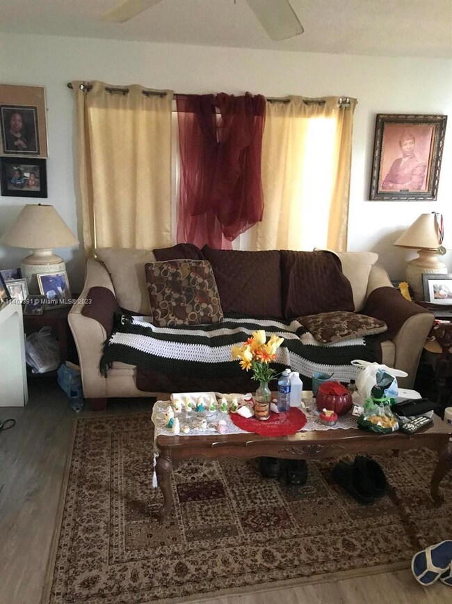 254 Camden K unit 254, West Palm Beach, FL 33417 - photo 4