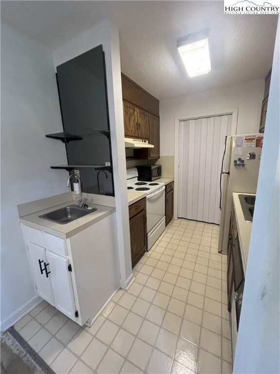 176 Royal Oaks Dr unit 115, Blowing Rock, NC 28605 - photo 6