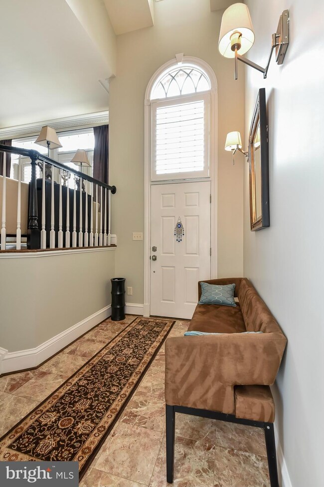 20364 Fallsway Terrace unit 47, Sterling, VA 20165 - photo 2