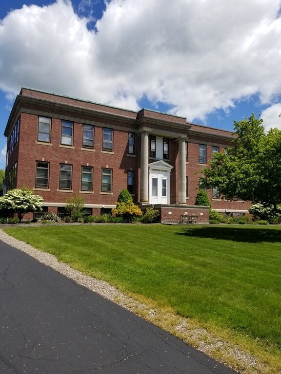 280 Village St unit B2, Medway, MA 02053 - photo 2