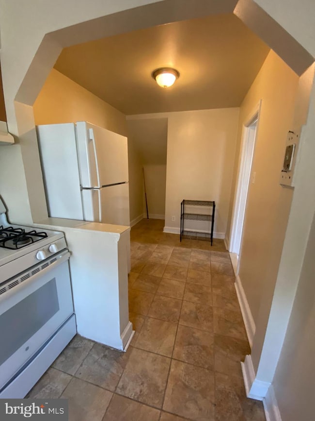 5715 Simmonds Ave unit 1, Baltimore, MD 21215 - photo 6