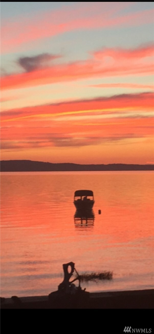 19514 Soundview Dr NW, Stanwood, WA 98292 - photo 4