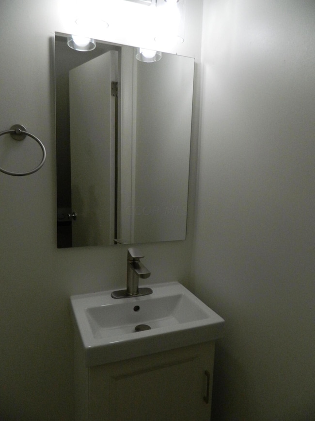 1975 Dunbar Dr unit A, Columbus, OH 43224 - photo 7