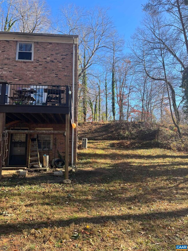 158 Buckingham Cir unit A&B, Charlottesville, VA 22903 - photo 2