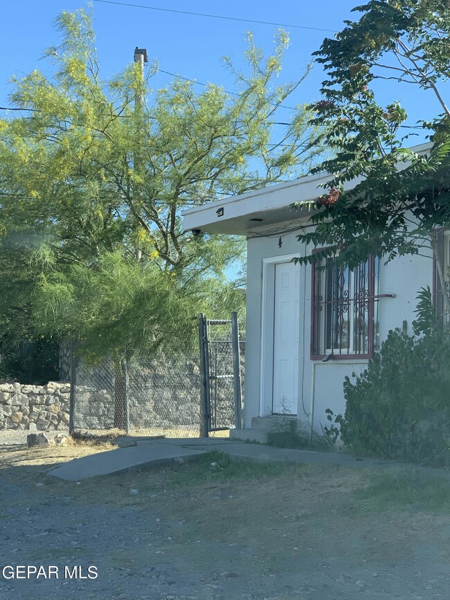 4016 Taylor Ave unit 4, El Paso, TX 79930 - photo 6