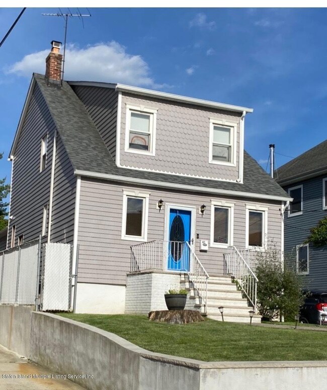 41 Perry Ave, Staten Island, NY 10314 - photo 2