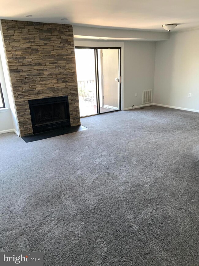 1109 Castle Harbour Way unit 2A, Glen Burnie, MD 21060 - photo 3