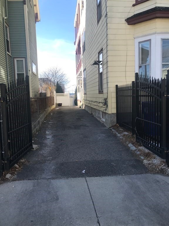 108 Orange St, Chelsea, MA 02150 - photo 3