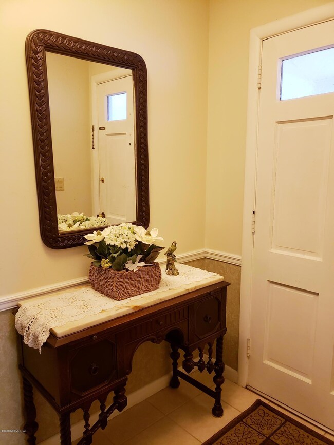 7052 Holiday Rd N, Jacksonville, FL 32216 - photo 4