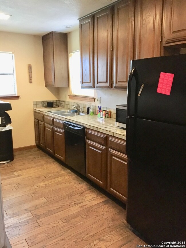 25403 N Saddle Trail, San Antonio, TX 78255 - photo 5