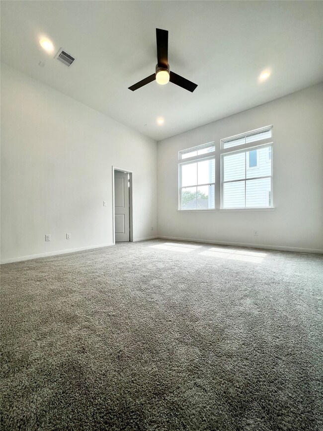 1524 Ojeman Rd unit D, Houston, TX 77055 - photo 7