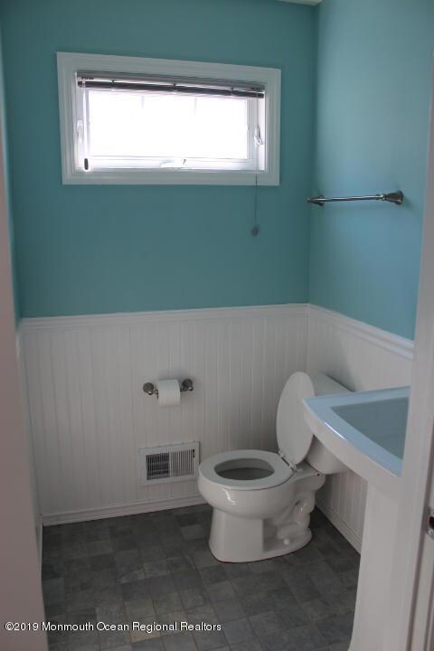 807 Baldwin St, Forked River, NJ 08731 - photo 4