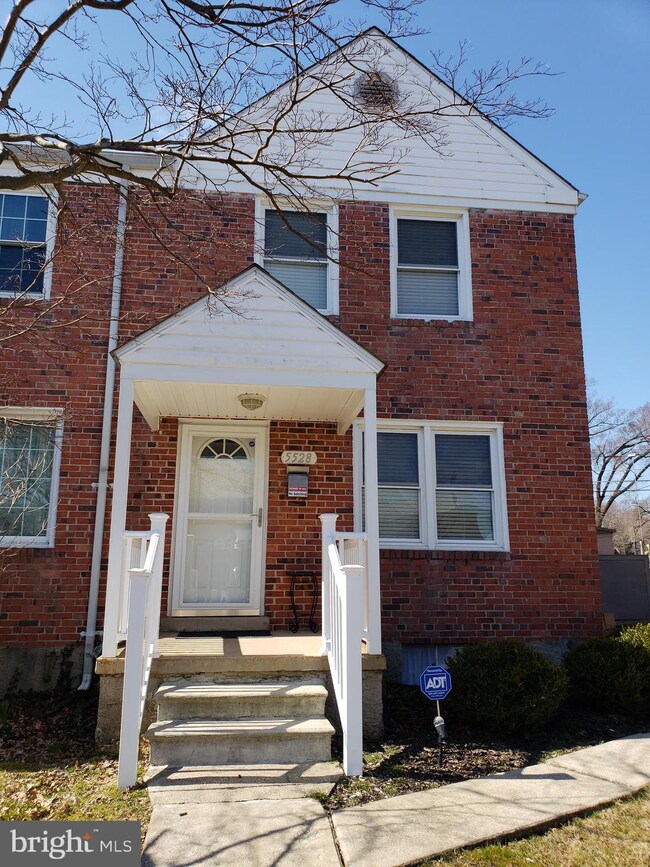 5528 Dolores Ave, Halethorpe, MD 21227 - photo 4