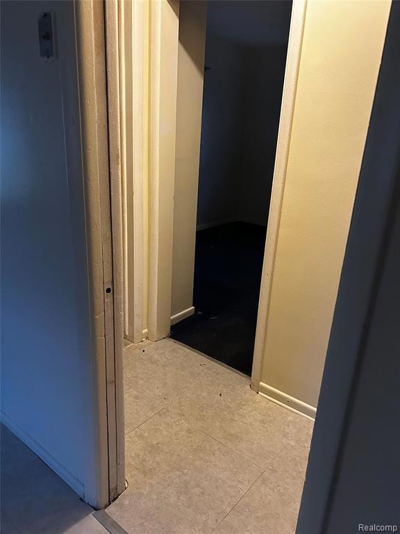 18721 Chandler Park Dr, Grosse Pointe, MI 48236 - photo 6