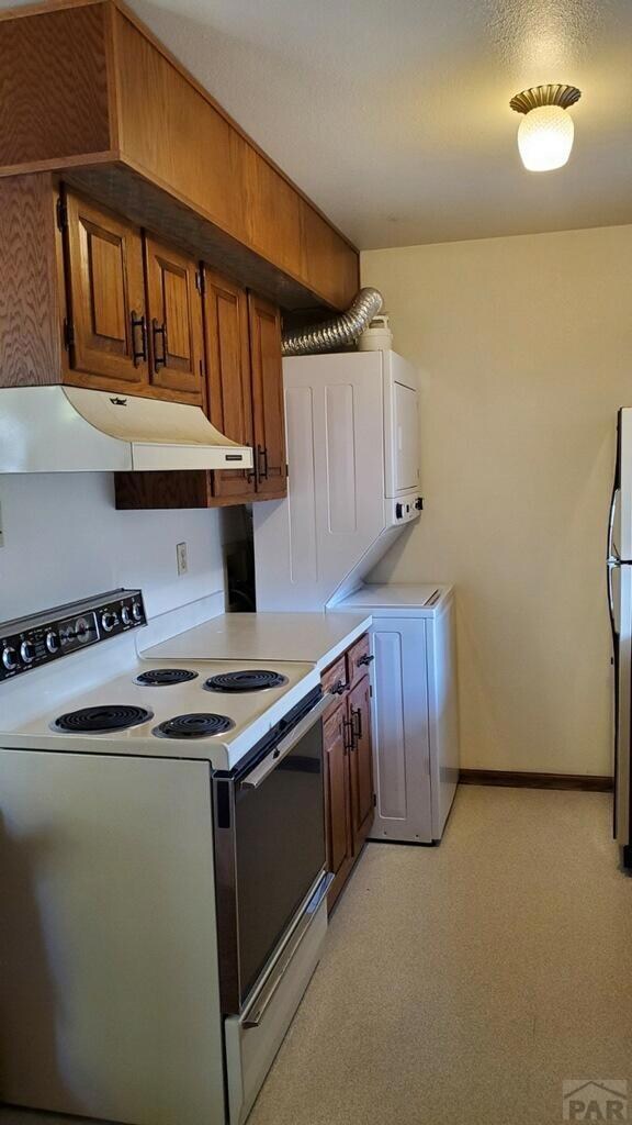 2105 Chatalet Ln unit A, Pueblo, CO 81005 - photo 3