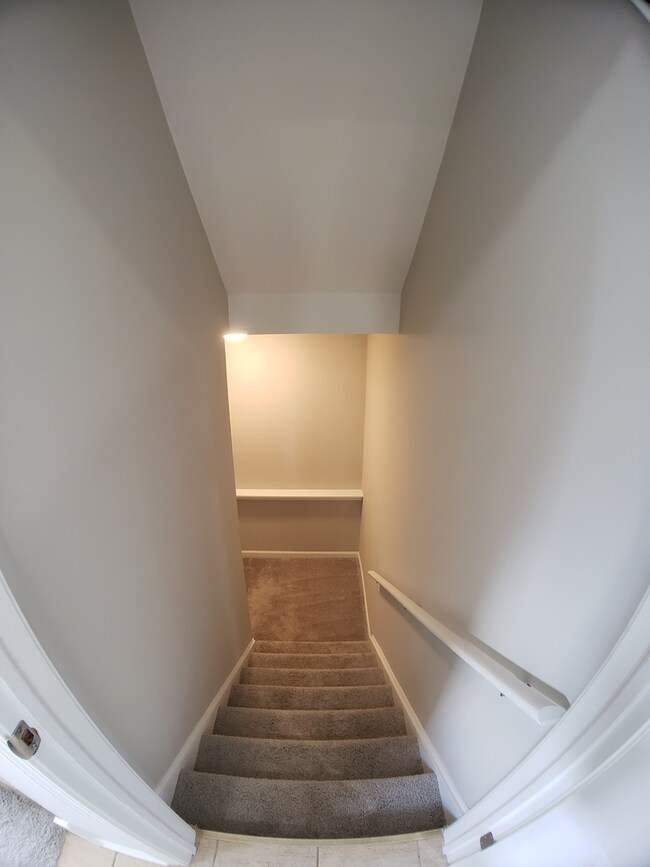 18501 River Rd unit 4, Hazel Crest, IL 60429 - photo 2