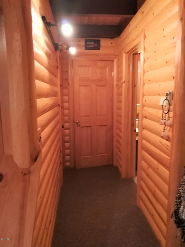 237 Washington Dr, Dingmans Ferry, PA 18328 - photo 4