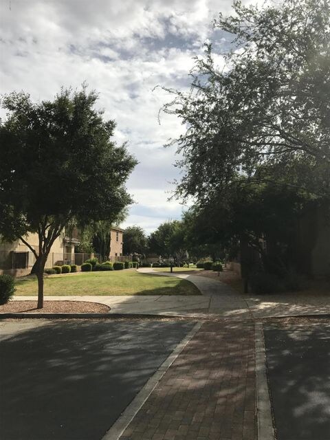 Path to park/pool across street
