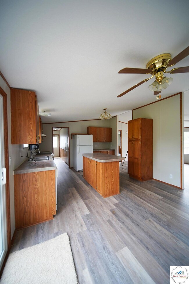 600 S 7th St, Deepwater, MO 64740 - photo 7