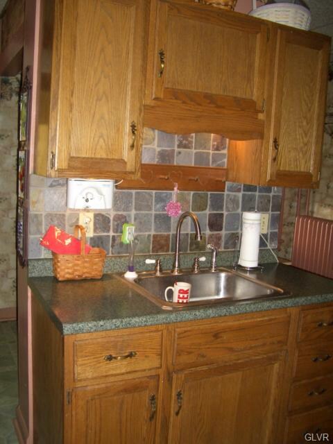 1801 W Linden St, Allentown, PA 18104 - photo 6